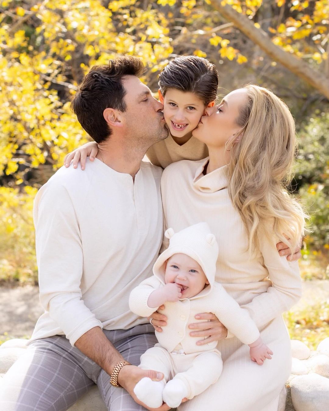 Максим Чмерковский с женой и сыновьями. Фото: Instagram/petamurgatroyd Максим Чмерковский с женой и сыновьями. Фото: Instagram/petamurgatroyd