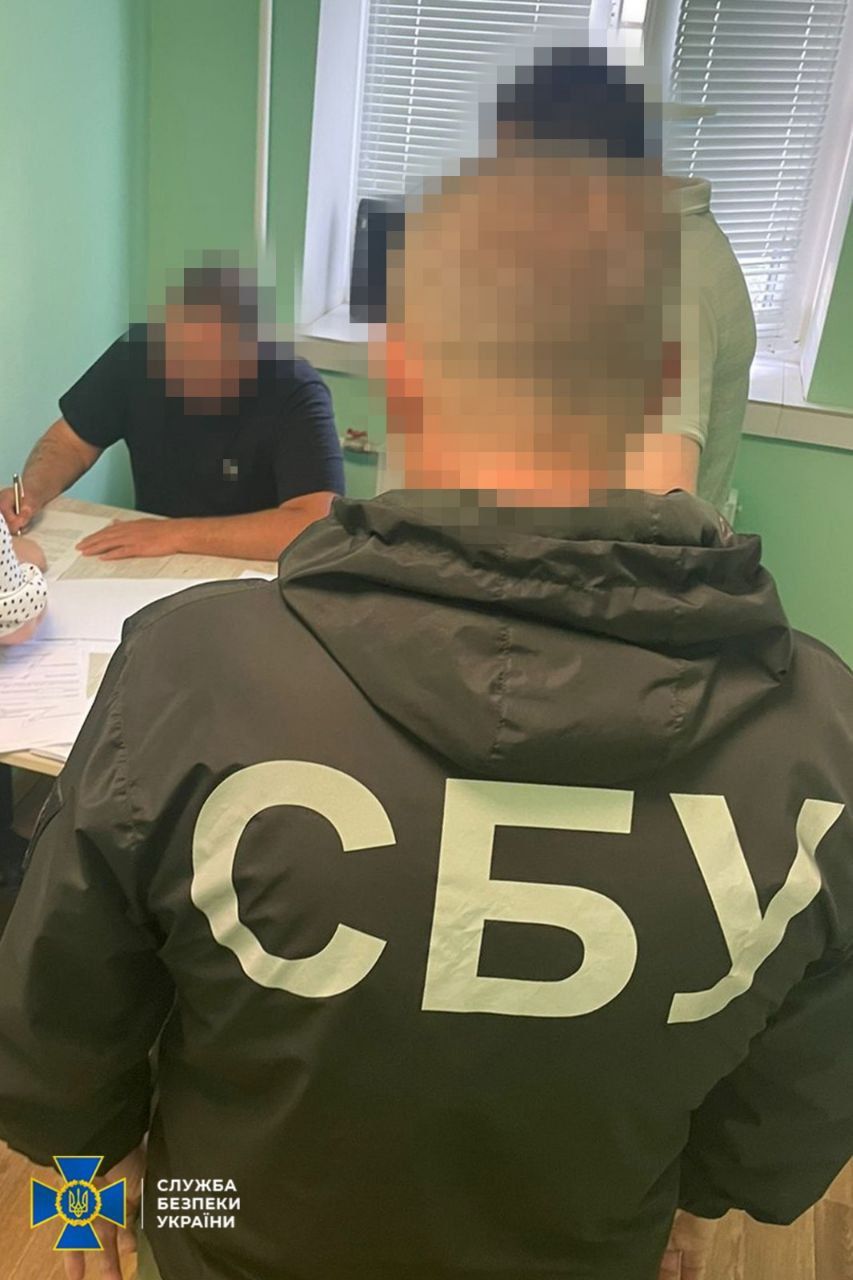 Затримання організаторів схем для ухилянтів Затримання організаторів схем для ухилянтів