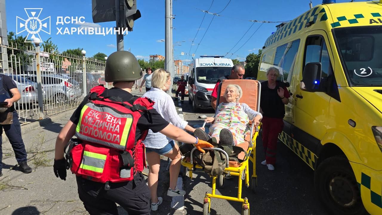 Удар чотирма КАБами по Харкову: є загиблі та десятки поранених, зʼявилися моторошні кадри наслідків 2