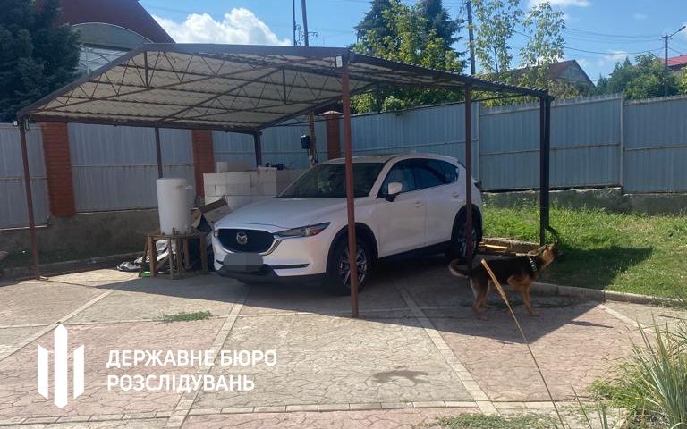 ДБР оголосило підозру запорізькому ексвоєнкому: залучав військових до ремонту свого будинку – фото 3