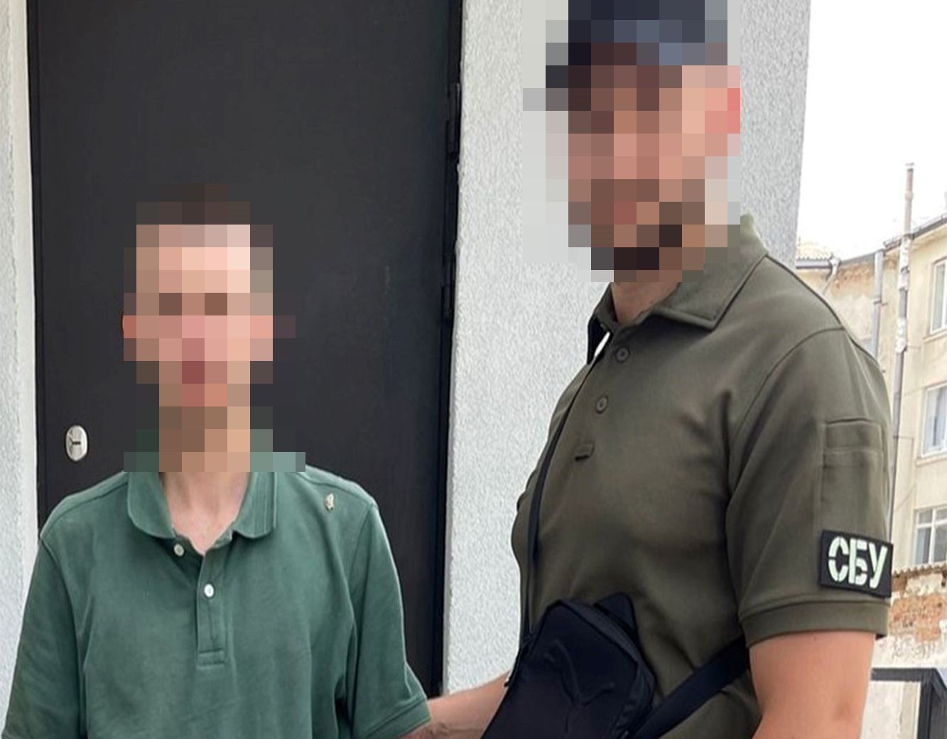 В центре Луцка мужчина взорвал гранату, его задержала полиция 1