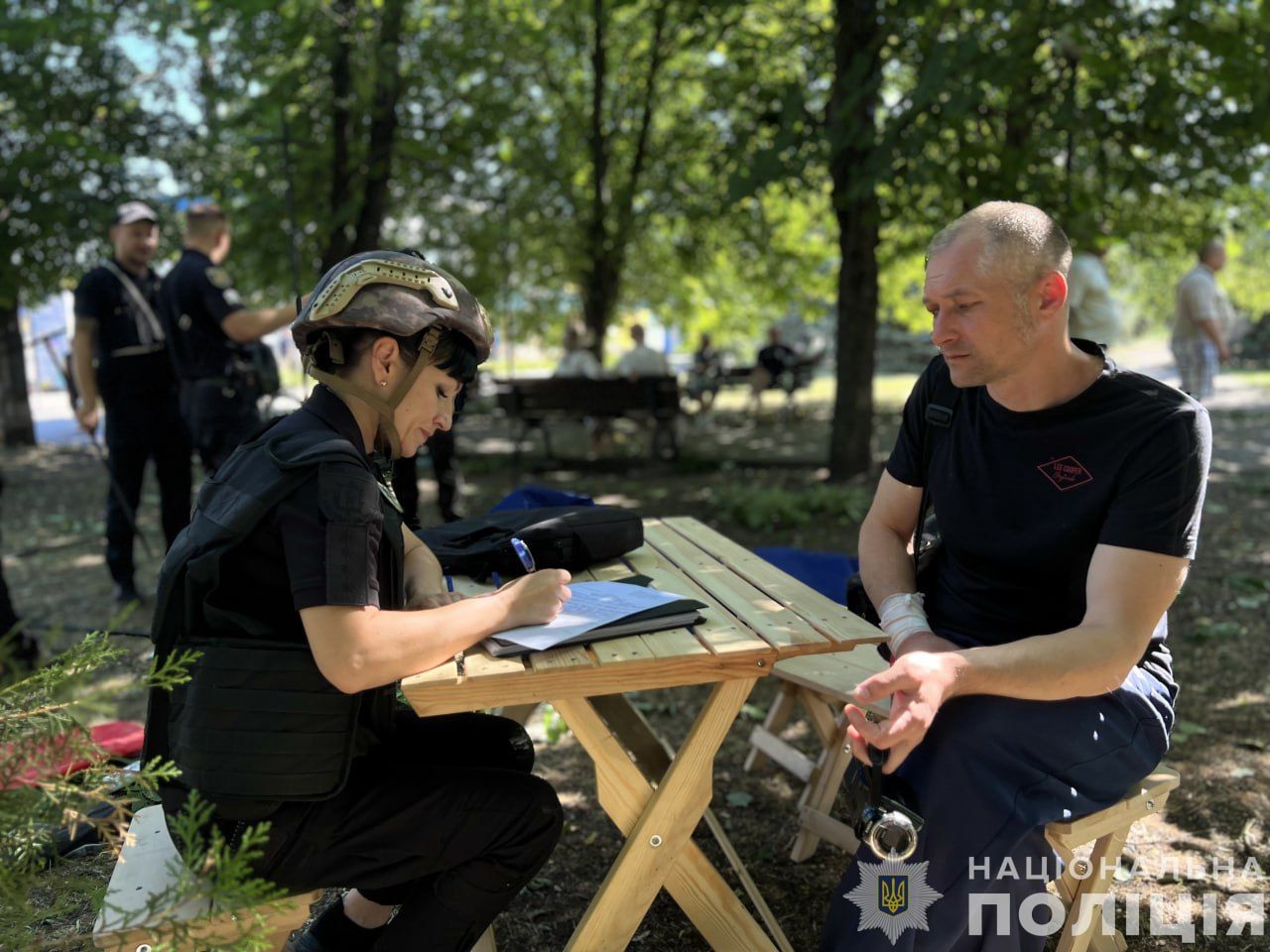 У поліції розповіли про наслідки удару РФ по Вільнянську: загинули семеро людей, ще 36 - травмовано 1