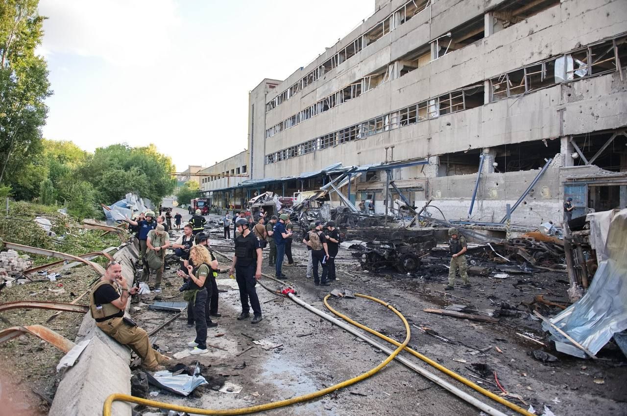 Последствия обстрела Харьковщины Последствия обстрела Харьковщины