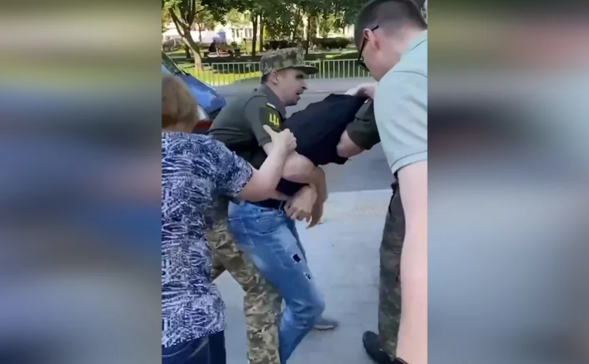 Принудительная мобилизация на Украине Принудительная мобилизация в Украине