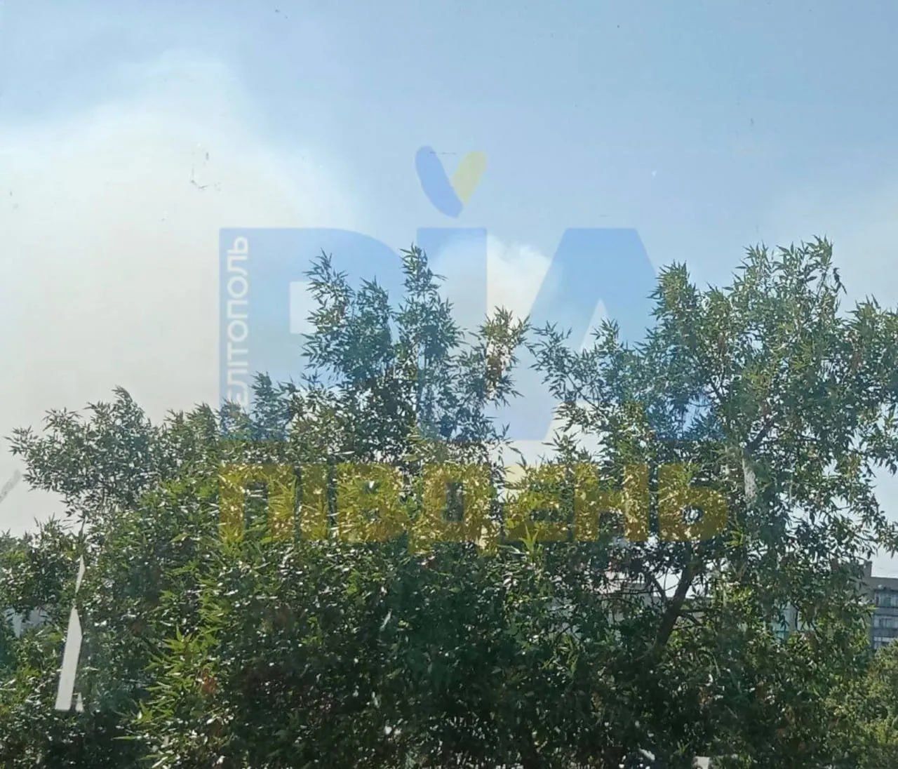 Мінімум три прильоти: в окупованому Мелітополі горить аеродром 2