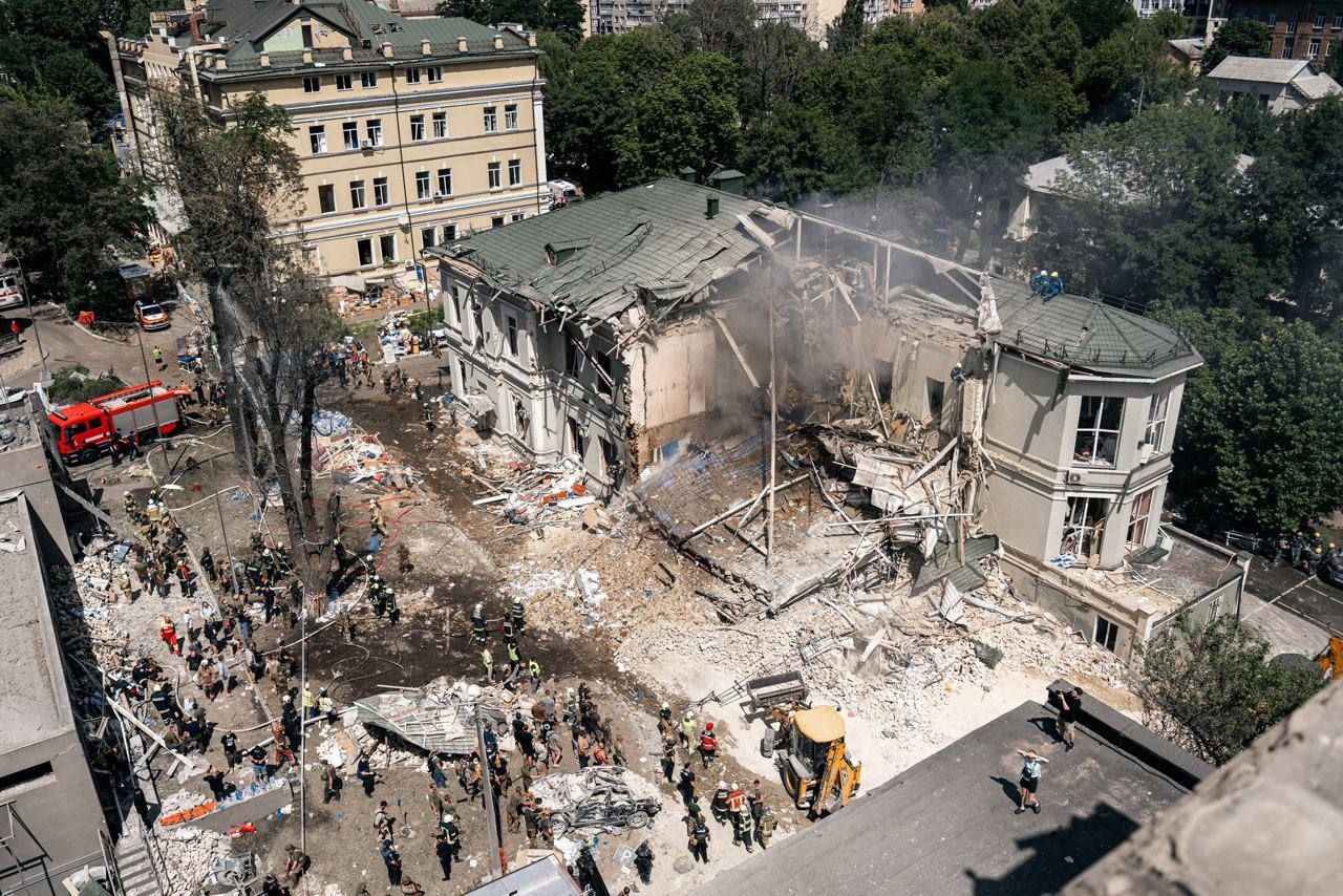 Кремль перетворив цю війну на війну проти дітей: як світ відреагував на ракетний удар росіян по "Охматдиту" 1