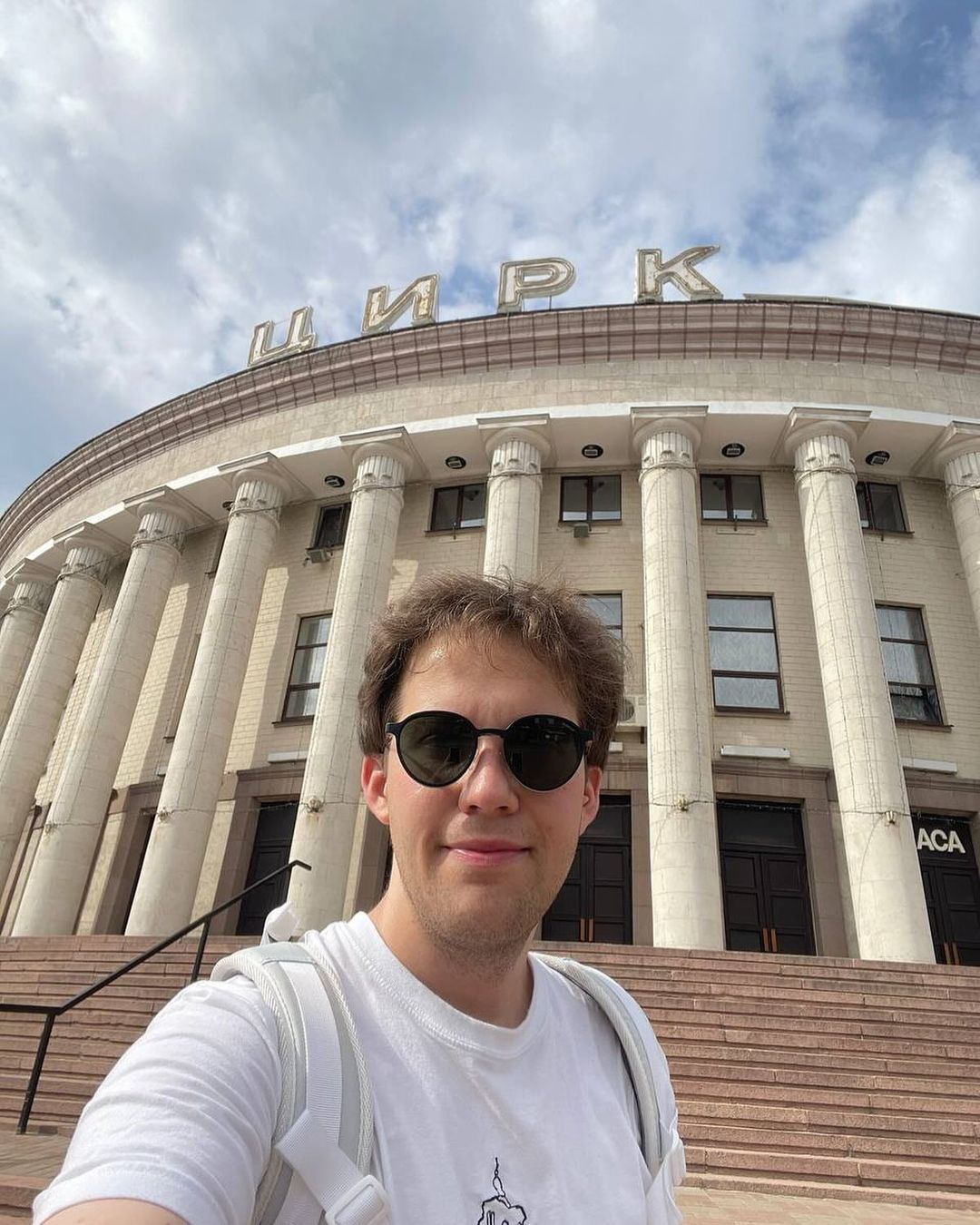 Переїхавши до Києва Фелікс Редька осилився на Берестейському проспекті і тепер має проблеми з шумом