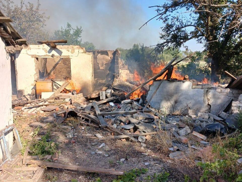 Через обстріли рашистів триває евакуація людей Через обстріли рашистів триває евакуація людей