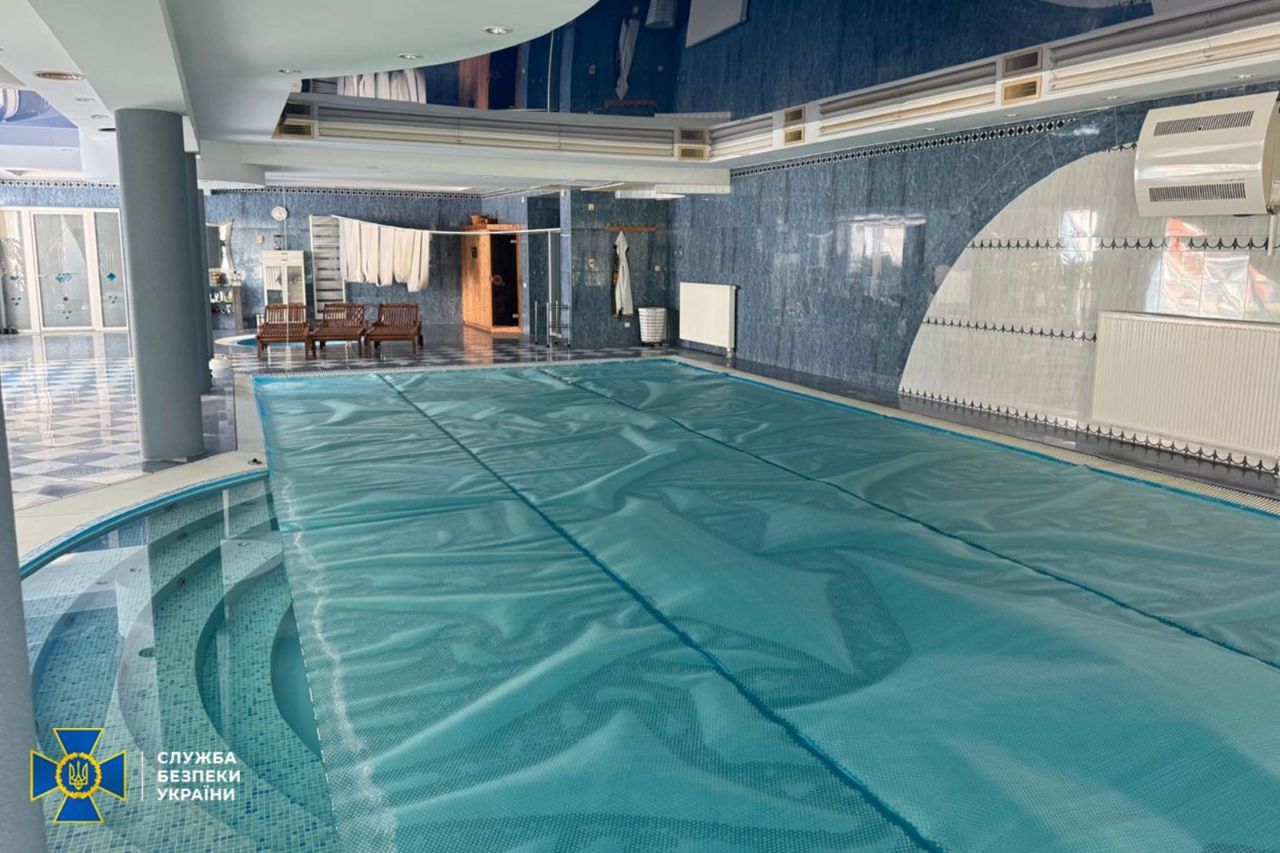 Будинок, квартири, Maybach: СБУ заарештували майно довіреної особи російської маріонетки Януковича 9