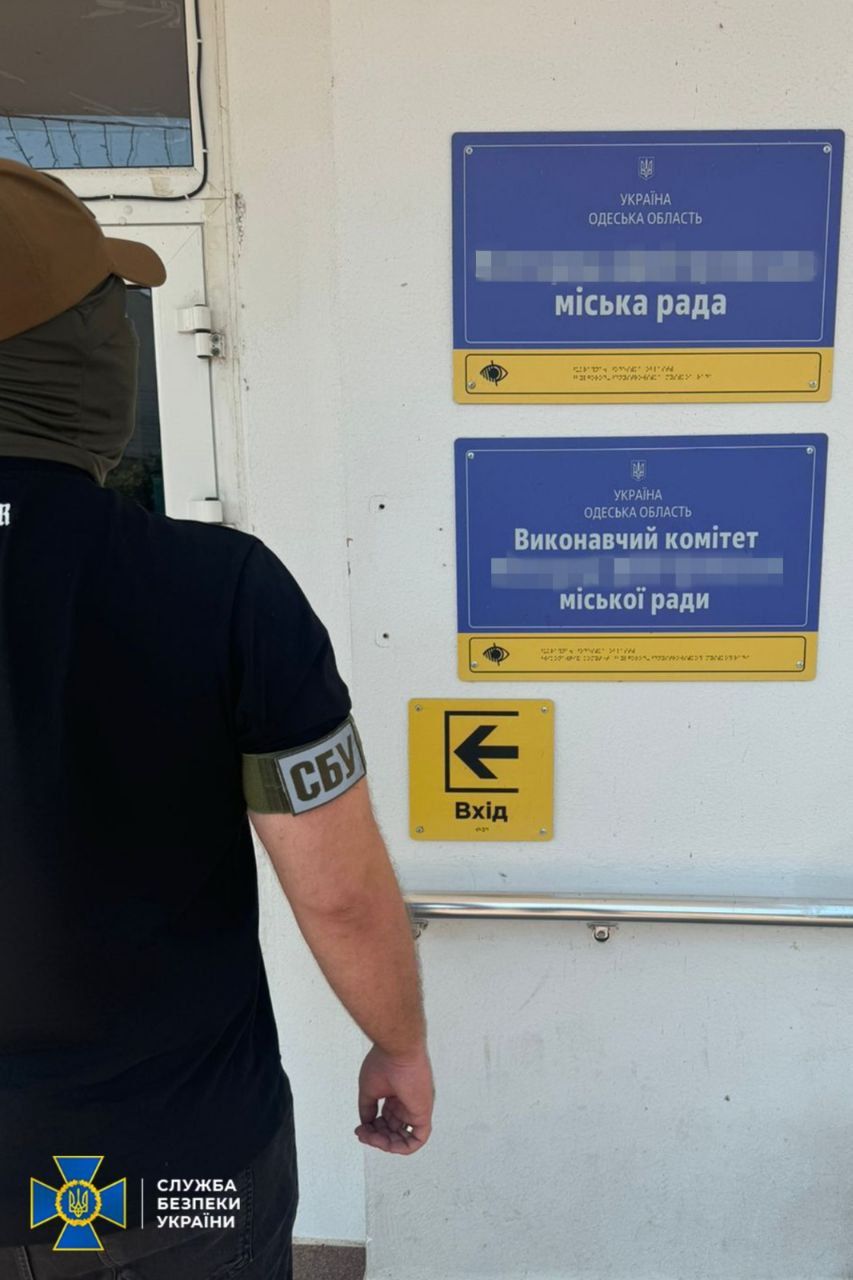 Мера Білгород-Дністровського викрили на рекеті. Фото - СБУ Мера Білгород-Дністровського викрили на рекеті. Фото - СБУ