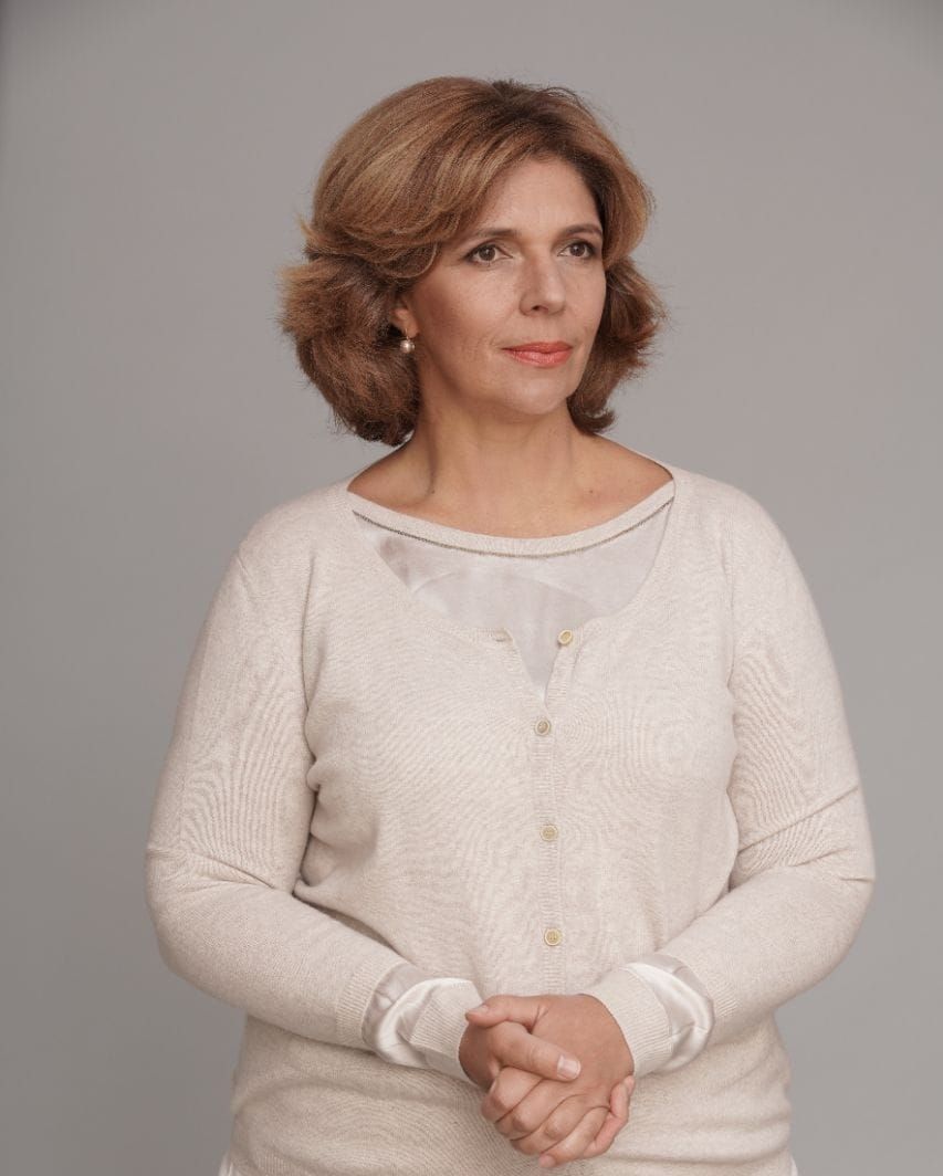 Зараз Ольга Богомолець дозволяє зустрічатися донькам з чоловіком-аб'юзером Зараз Ольга Богомолець дозволяє зустрічатися донькам з чоловіком-аб'юзером