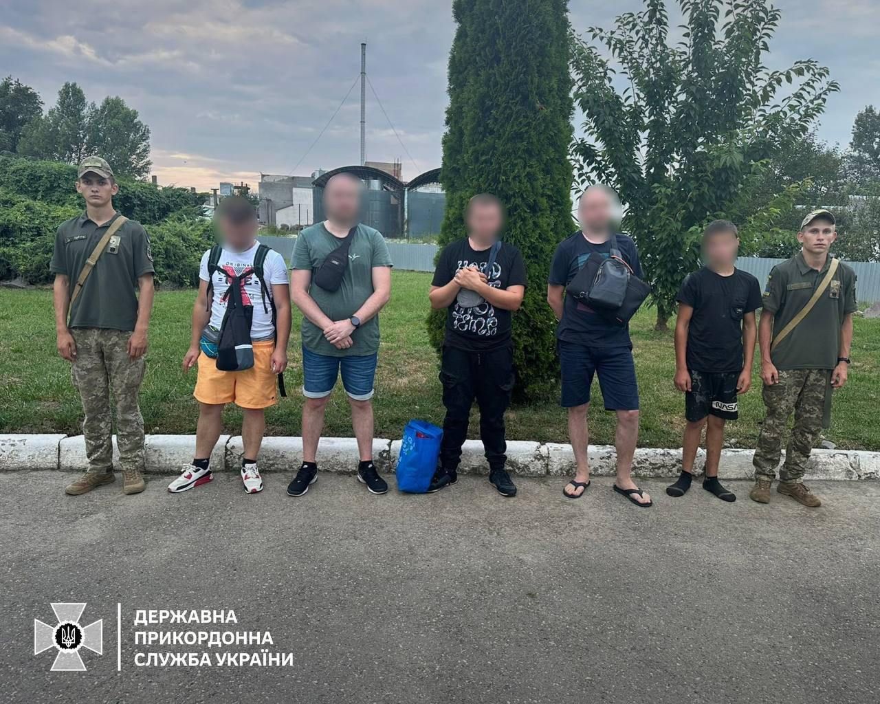 Ухилянтам тепер допомагають підлітки: 14-річний хлопець переправляв призовників через Тису за кордон 1