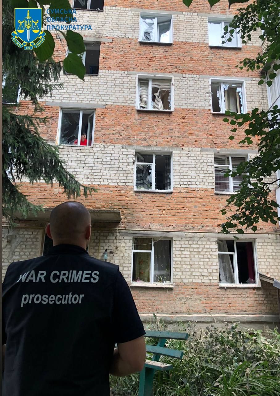 Прокуратура Сумщины показала последствия российских ударов по Глухову, где погибли дети (фото) 2