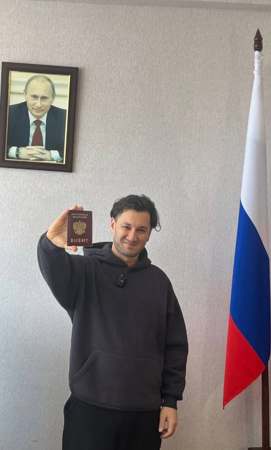 Продюсер Юрій Бардаш з російським паспортом Продюсер Юрій Бардаш з російським паспортом