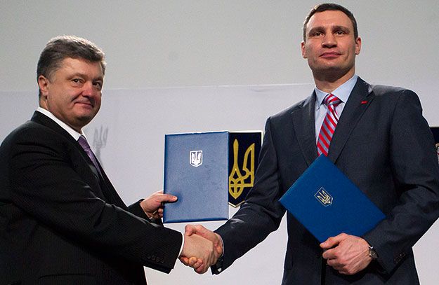 У 2014 році Порошенко та Кличко домовилися, але тепер цього не повториться. Фото: УП У 2014 році Порошенко та Кличко домовилися, але тепер цього не повториться. Фото: УП