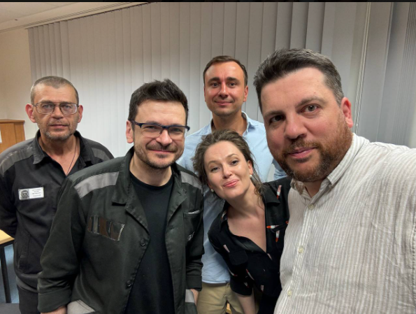 Самолет с американцами, уволенными в результате обмена с Россией, приземлился под Вашингтоном 3