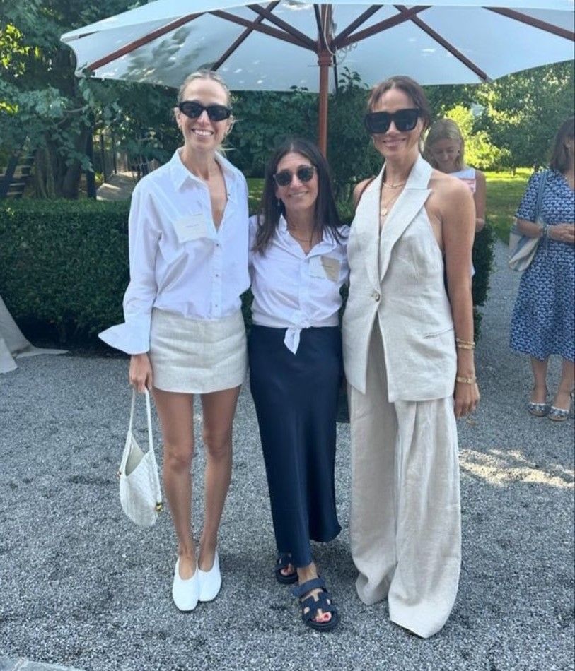 Влитися в компанію успішних бізнес-вумен. Фото: Page Six Влитися в компанію успішних бізнес-вумен. Фото: Page Six