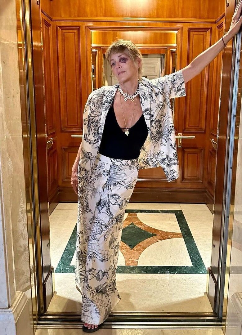 Крута Шэрон Стоун. Фото: Instagram/sharonstone Крута Шэрон Стоун. Фото: Instagram/sharonstone