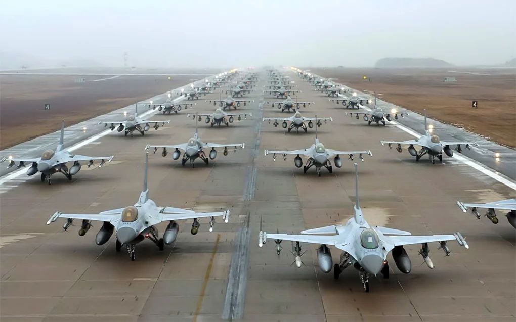 F-16 F-16