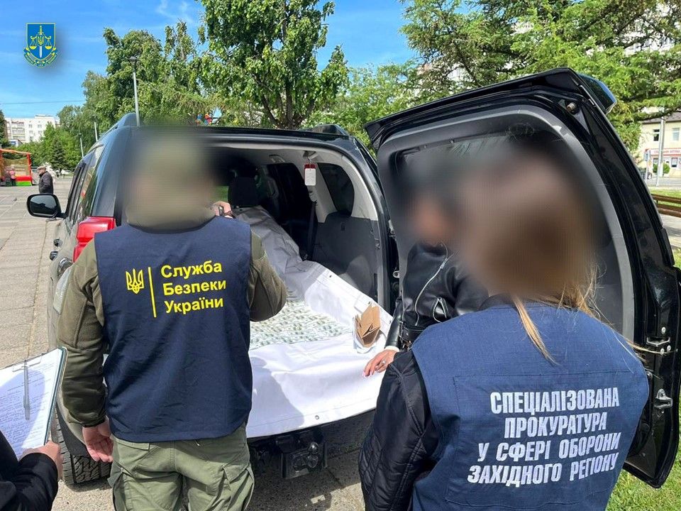 В Тернопольской области работник ТЦК требовал $5000 за освобождение от мобилизации военнообязанного 1