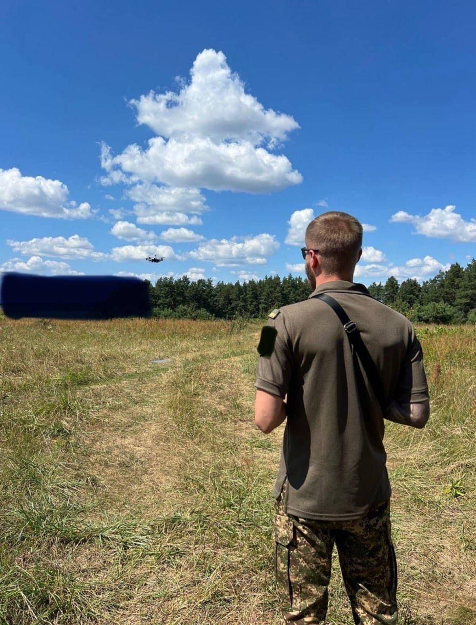 "Обучение пилотов управлению нашими дронами – обязательное требование нашей команды", – Юрий Голик 3