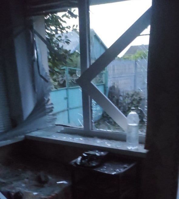 Окупанти в черговий раз обстріляли Херсонщину: внаслідок атаки постраждали мирні жителі, серед яких – дитина 3