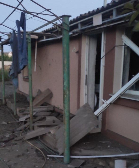 Окупанти в черговий раз обстріляли Херсонщину: внаслідок атаки постраждали мирні жителі, серед яких – дитина 1