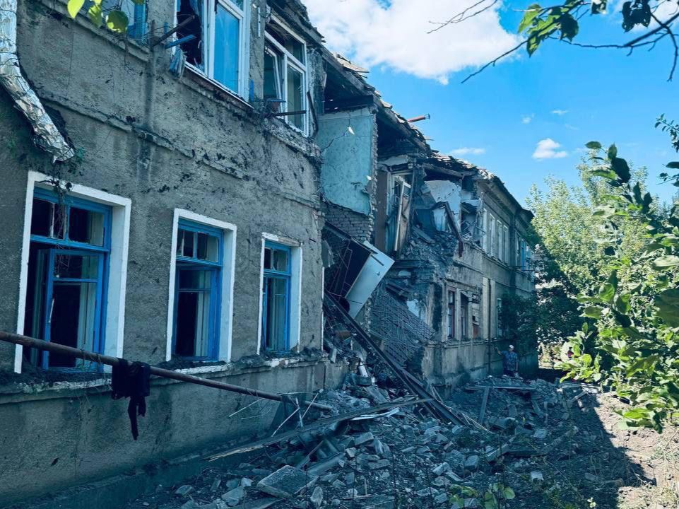 Последствия Краматорска обстрела 17 августа. Фото - Вадим Филашкин / Донецкая ОГА (ОВА) Последствия Краматорска обстрела 17 августа. Фото - Вадим Филашкин / Донецкая ОГА (ОВА)