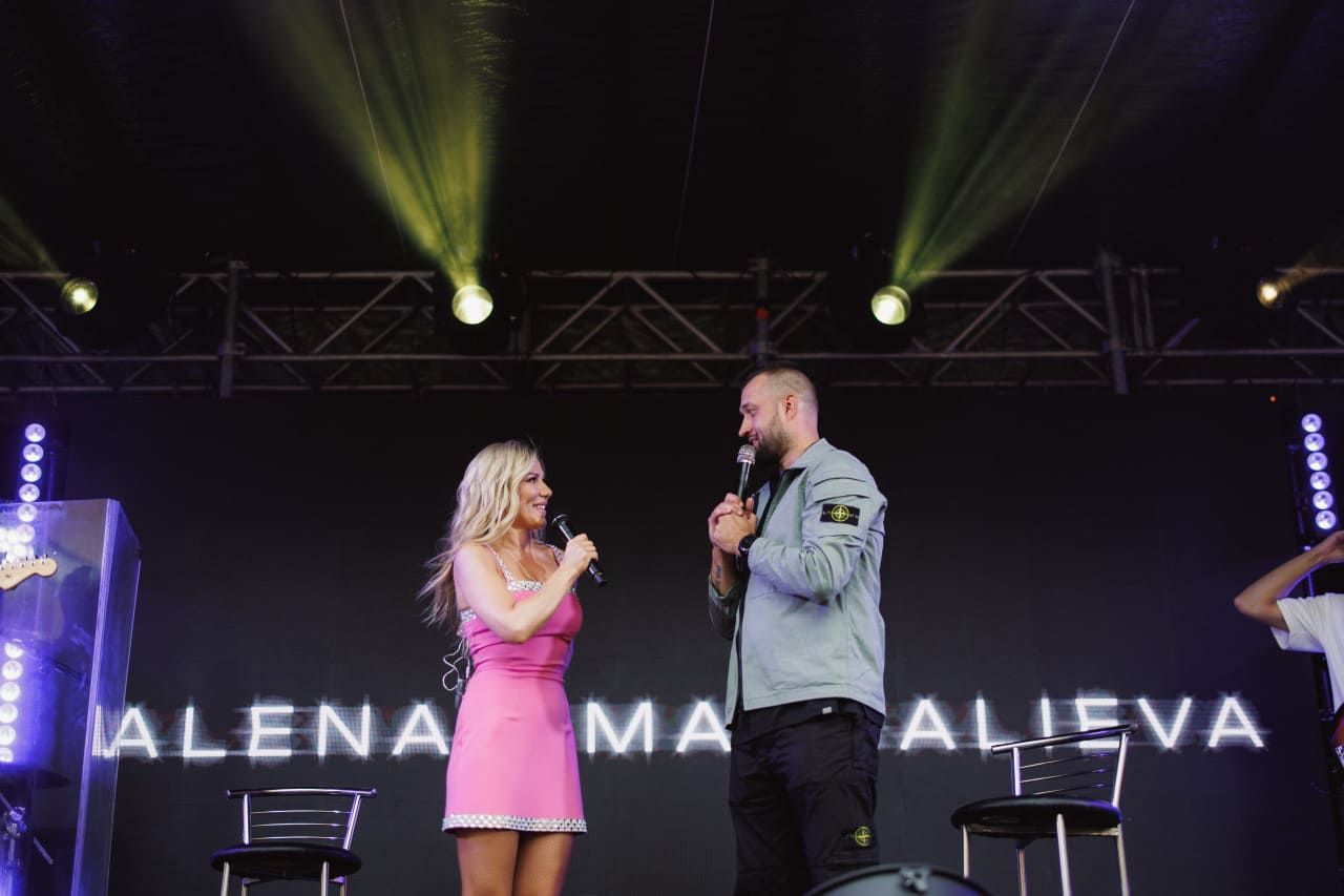 Алена Омаргалиева и Юрий Толоконников