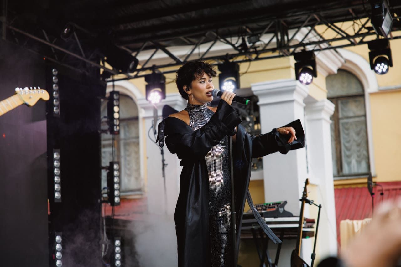 Певица Lida Lee