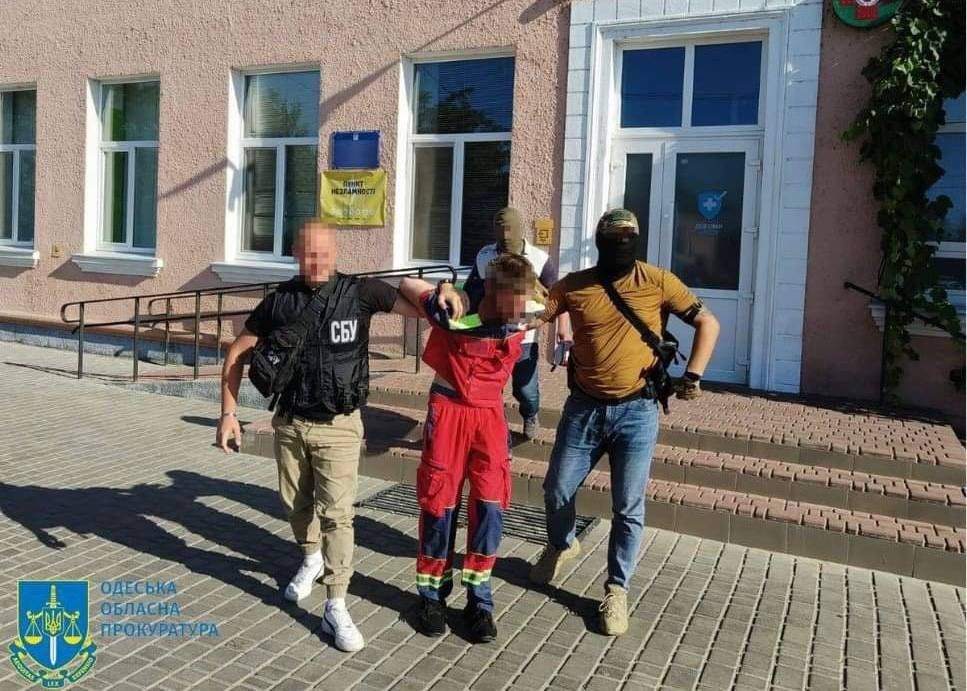 На Одещині затримали медпрацівника, який працював на росіян. Фото - Офіс Генпрокурора На Одещині затримали медпрацівника, який працював на росіян. Фото - Офіс Генпрокурора