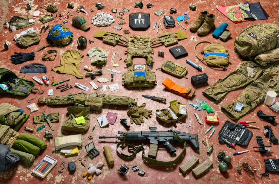 Такое оборудование и инвентарь имеет украинский штурмовик из Иностранного легиона Такое оборудование и инвентарь имеет украинский штурмовик из Иностранного легиона