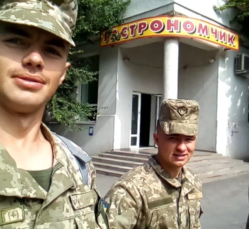 Хлопці Андрій Пільщиков і Олексій Месь товаришували