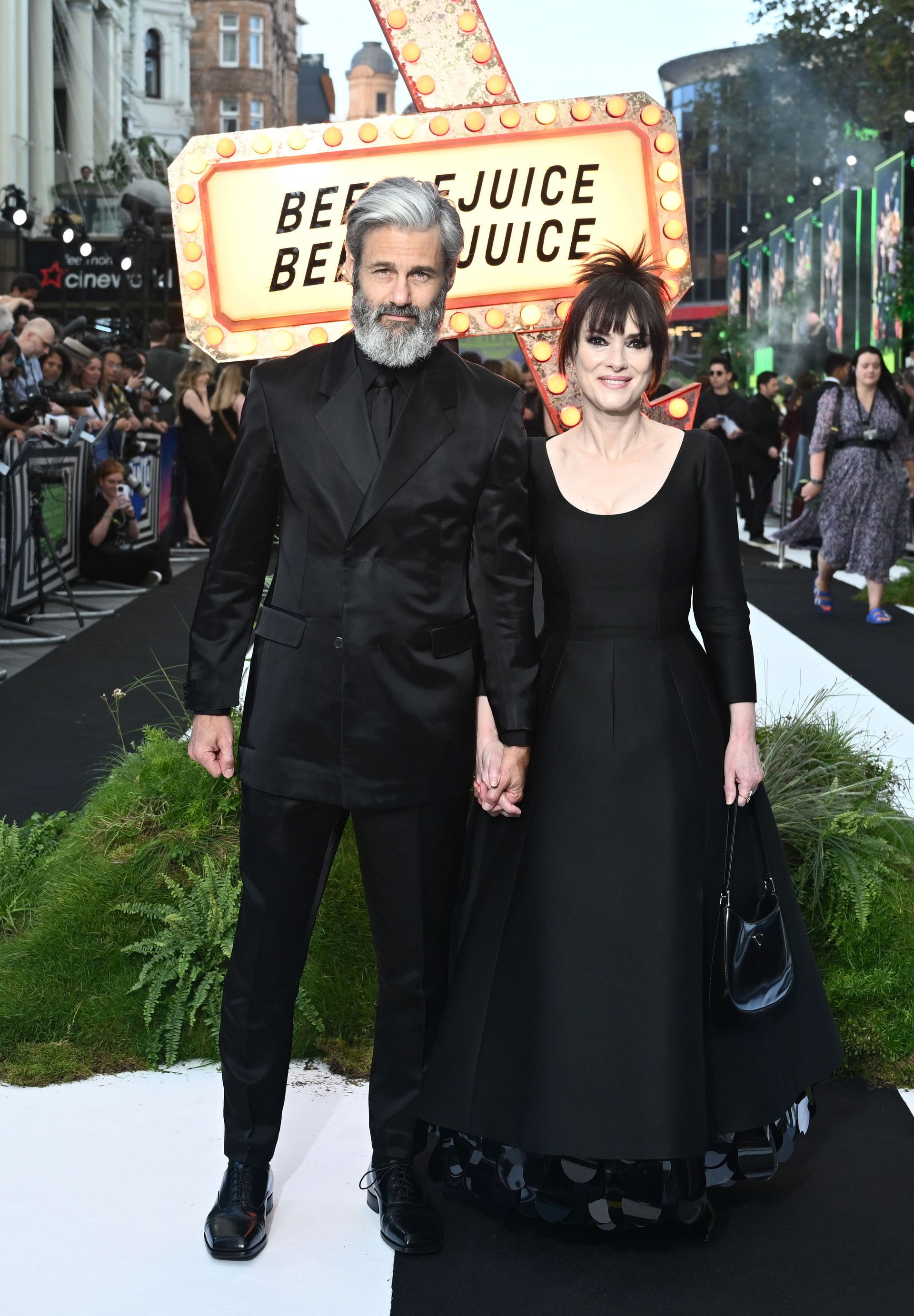 Вайнона Райдер та її коханий. Фото: Getty Images Вайнона Райдер та її коханий. Фото: Getty Images