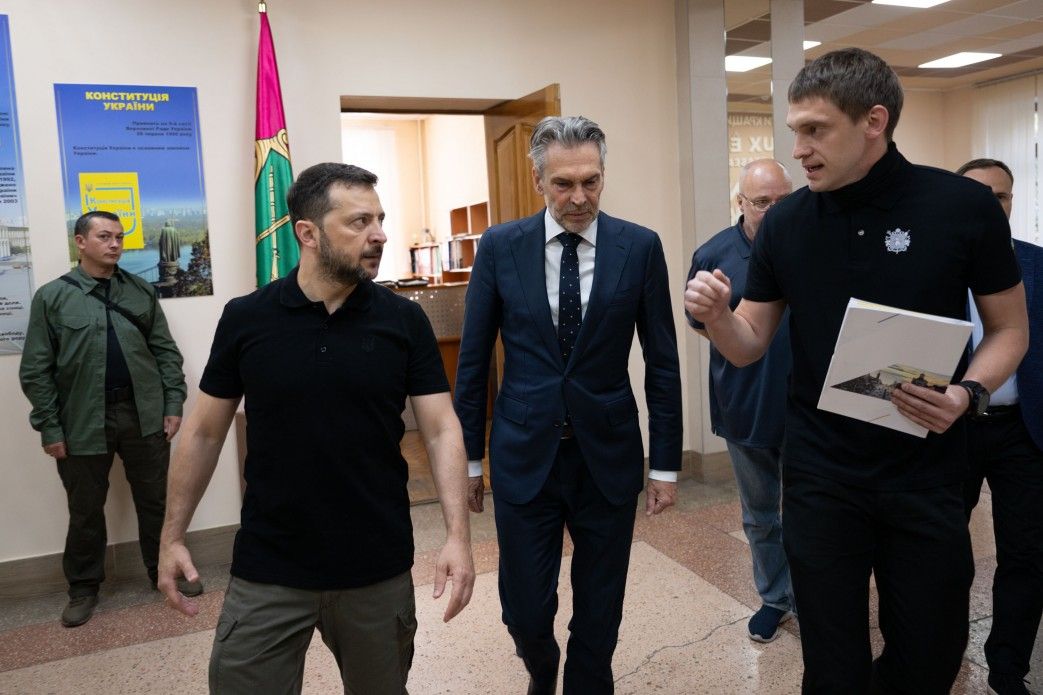 Федоров повідомив Президенту та Прем'єр-міністру Нідерландів, що Запоріжжя знаходиться неподалік від фронту і щодня зазнає обстрілів Федоров повідомив Президенту та Прем'єр-міністру Нідерландів, що Запоріжжя знаходиться неподалік від фронту і щодня зазнає обстрілів