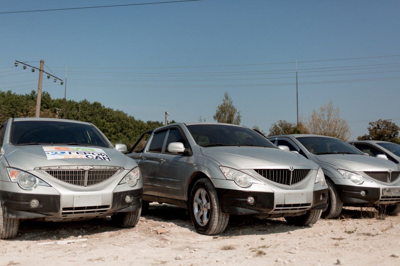 Хід конем зроблено: благодійний проєкт “ГеройCar” та мережа магазинів EVA передали 15 потужних позашляховиків Третій Окремій Штурмовій Бригаді ЗСУ 1