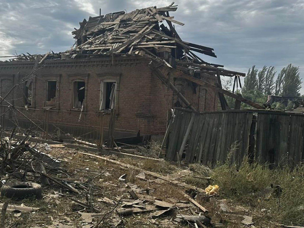 Наслідки обстрілів Наслідки обстрілів