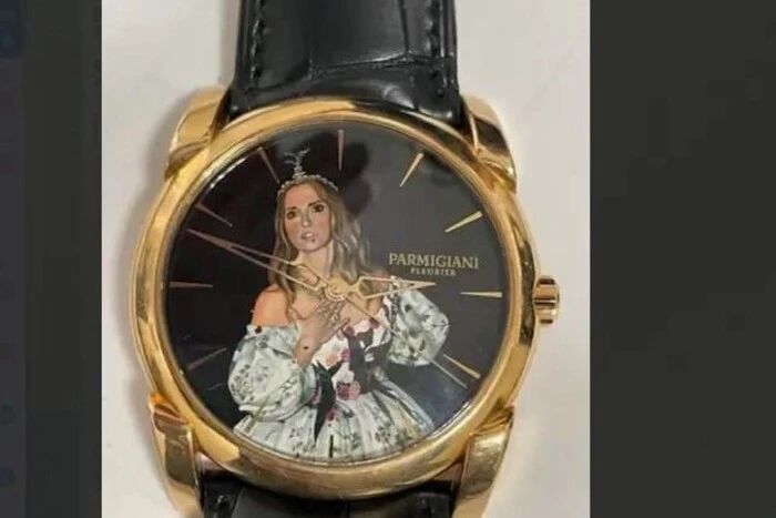 годинник Parmigiani Fleurier із зображенням Оксани Марченко за 485 тис. грн годинник Parmigiani Fleurier із зображенням Оксани Марченко за 485 тис. грн