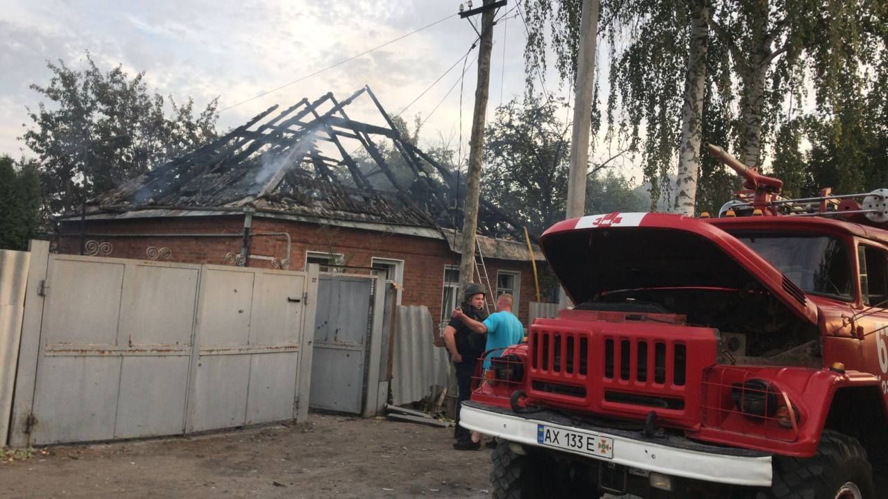 Росіяни обстріляли Дергачі на Харківщині касетними снарядами: є жертви та постраждалі 4