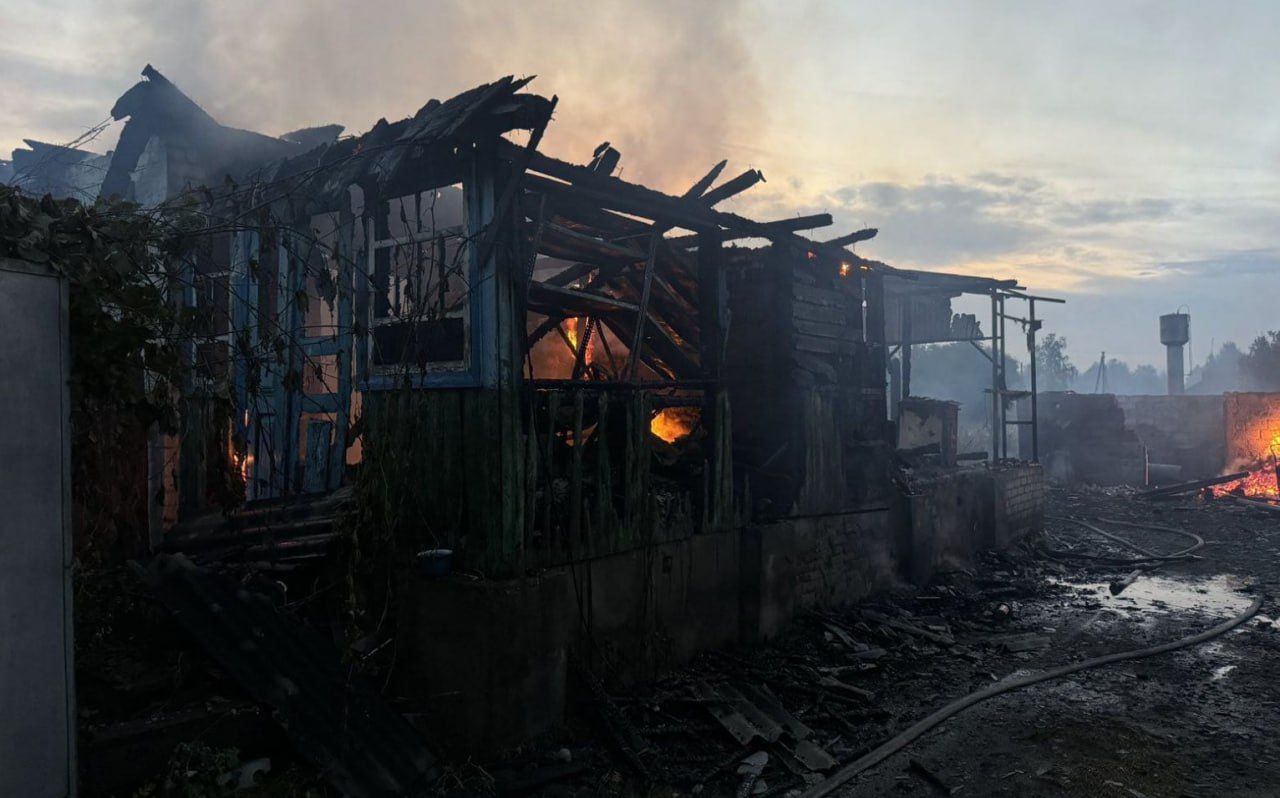 Росіяни масовано обстріляли Чернігівщину. Фото - В'ячеслав Чаус, Чернігівська ОВА Росіяни масовано обстріляли Чернігівщину. Фото - В'ячеслав Чаус, Чернігівська ОВА