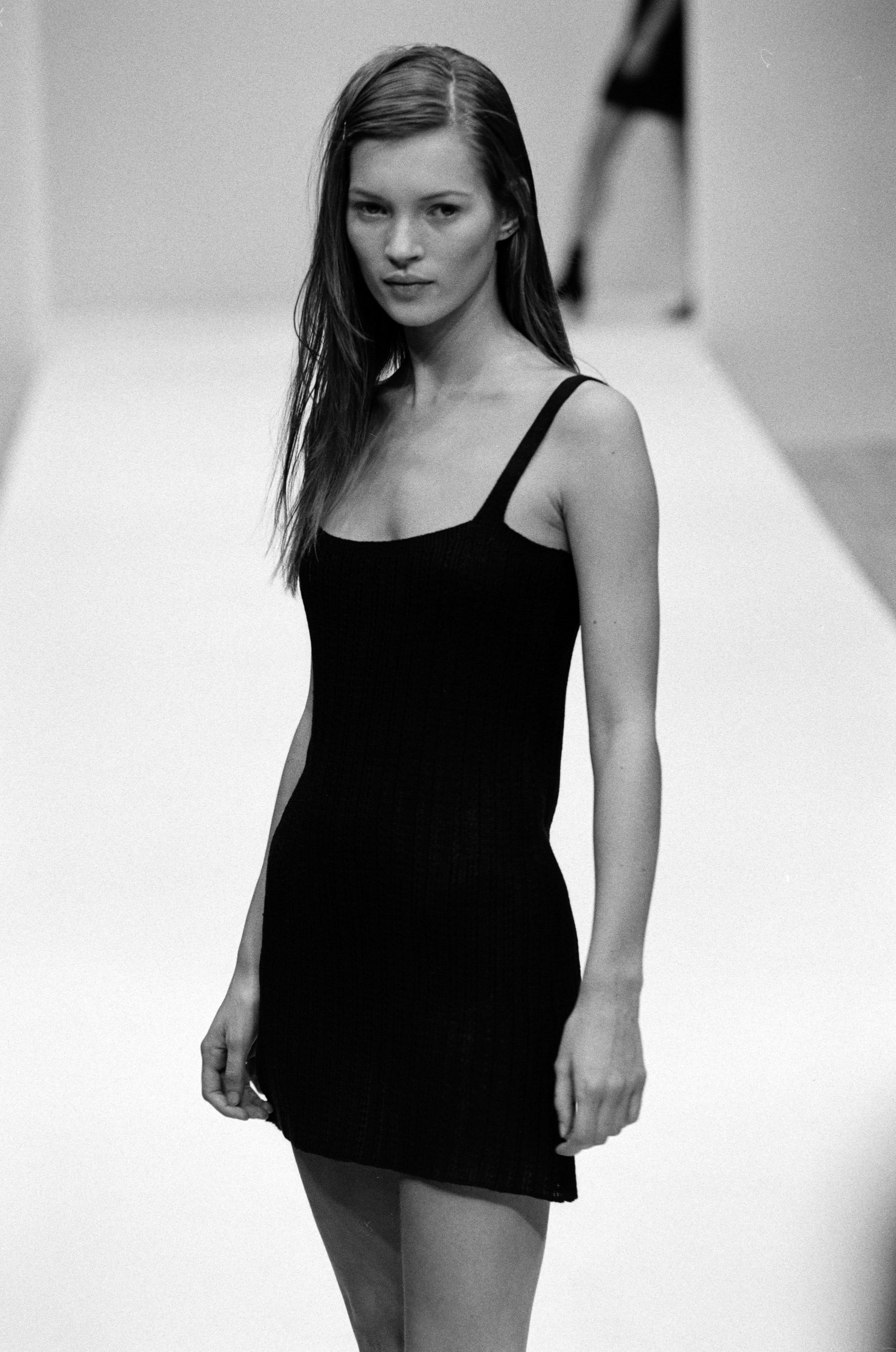 Кейт Мосс в 1993 году. Фото: Getty Images Кейт Мосс в 1993 году. Фото: Getty Images