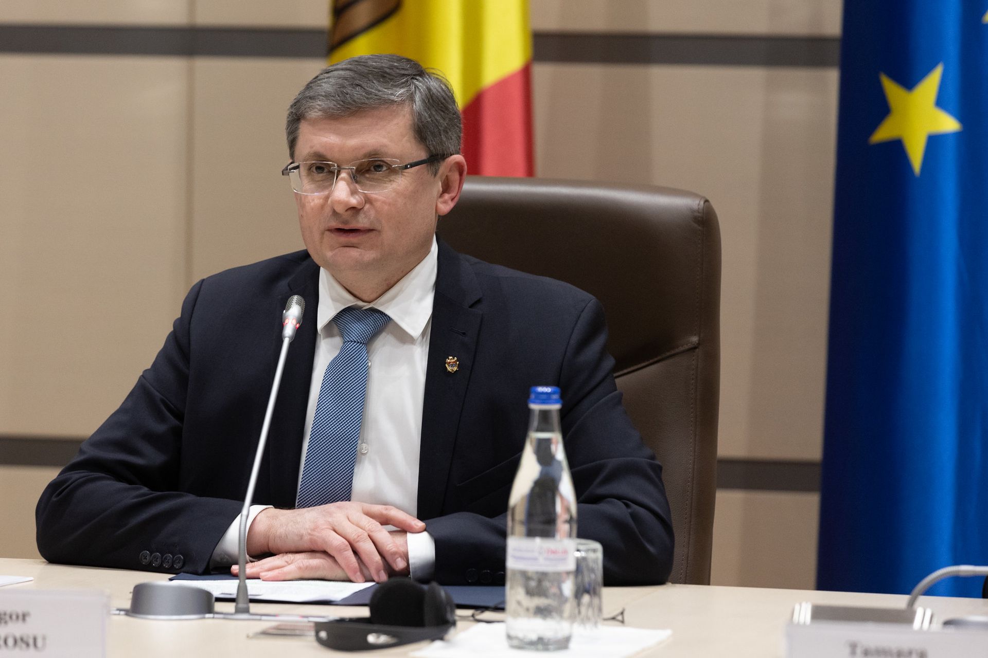 Ігор Гросу. Колаж: parlament.md Ігор Гросу. Колаж: parlament.md