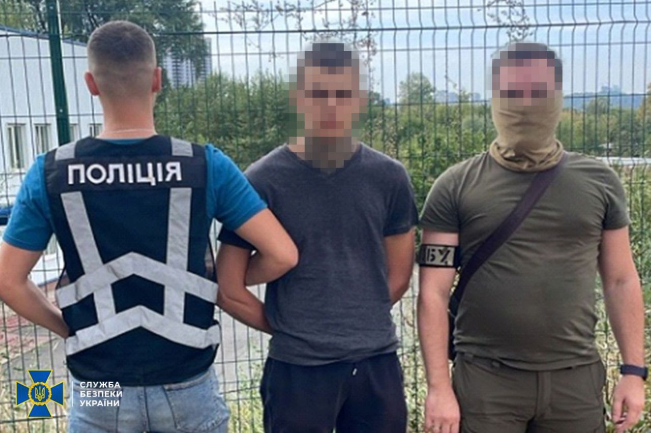 СБУ задержала очередную группу поджигателей автомобилей ВСУ СБУ задержала очередную группу поджигателей автомобилей ВСУ