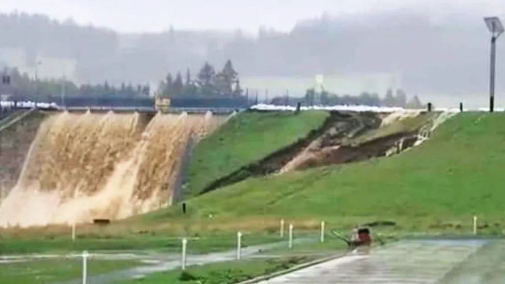 В Австрии из-за аномальных дождей прорвало две дамбы: вода затопила города 1