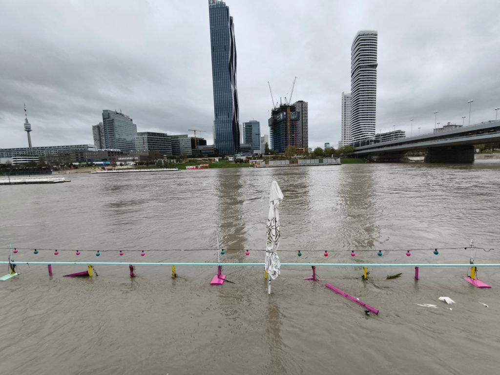 Повінь в Данубе. Фото: Getty Images Повінь в Данубе. Фото: Getty Images