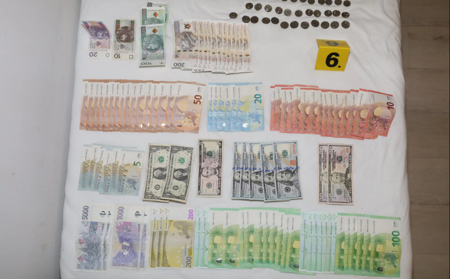 В Чехии разоблачили мошенников, которые собирали средства на помощь Украине, а потратили их на путешествия 2