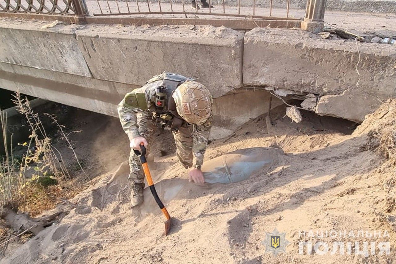 Росіяни скинули авіабомбу на центр Сум, але вона не здетонувала 2