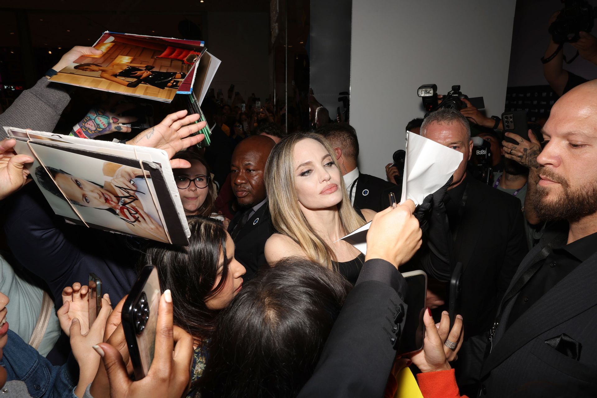 Анджелина Джоли в центре внимания. Фото: Getty Images Анджелина Джоли в центре внимания. Фото: Getty Images