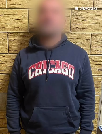 Ухилянт пив росу і їв ягоди. Скриншот - Інформатор