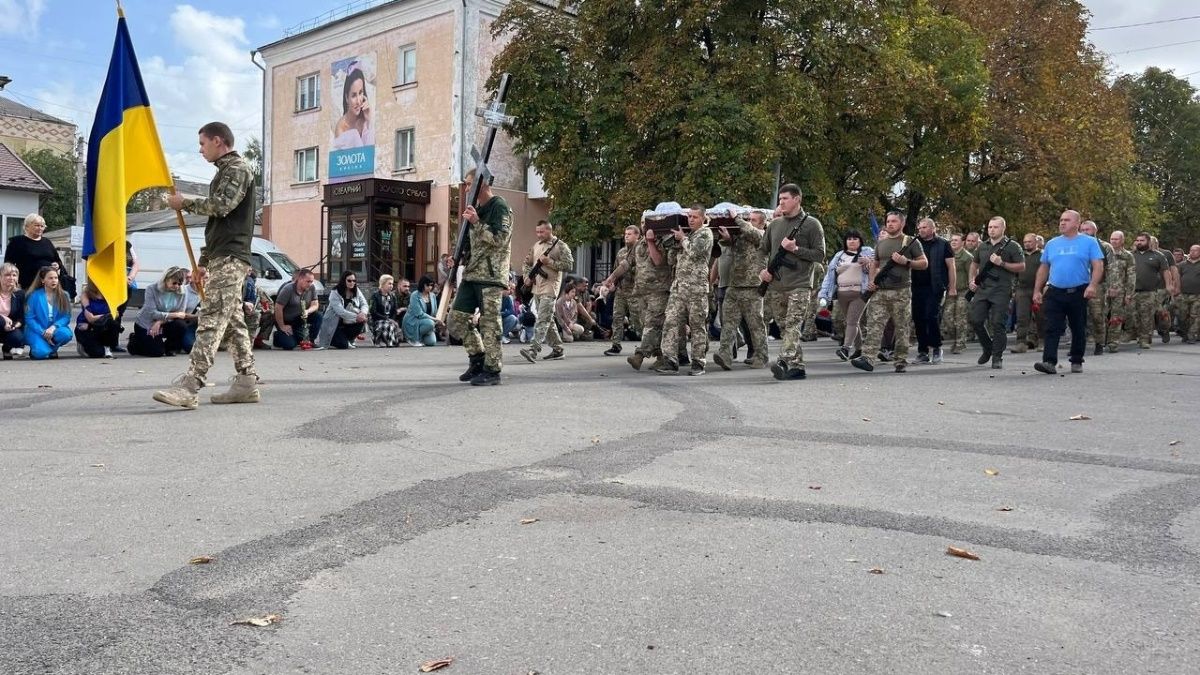 Церемония захоронения Игоря Гриба